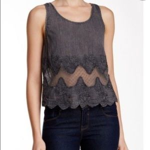 Melrose & Market Cropped Tank Top With Lace Medium